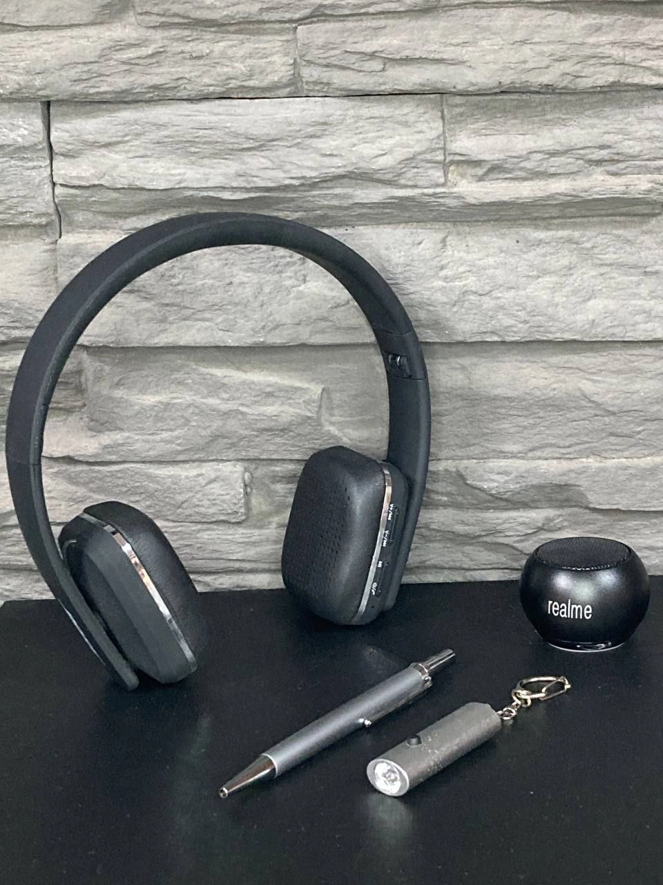 هدفون و اسپیکر و خودکار و جاسوییچی -3 هدفون و اسپیکر و خودکار و جاسوییچی - تصویر 1